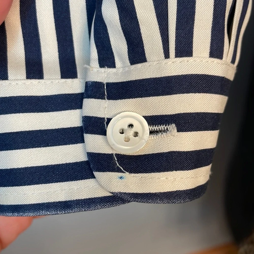 Lands end Navy /off white Stripe Silk Button Down size 8P_4